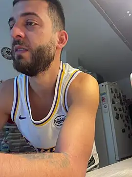 ElChapoGuzman95 online show from November 12, 6:39 am