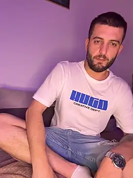 ElChapoGuzman95 online show from April 13, 7:18 pm