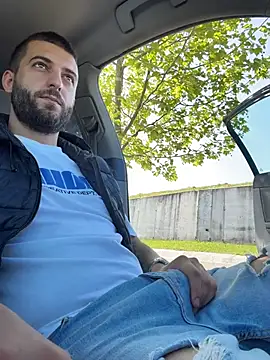 ElChapoGuzman95 online show from May 10, 7:34 am