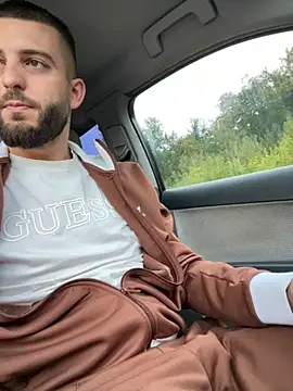 ElChapoGuzman95 online show from September 30, 4:40 am