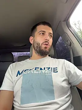 ElChapoGuzman95 online show from April 17, 5:54 am