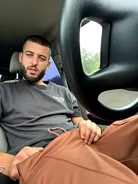 ElChapoGuzman95 online show from October 6, 5:19 am