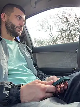 ElChapoGuzman95 online show from March 22, 8:49 am