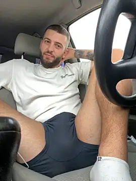 ElChapoGuzman95 online show from October 4, 6:26 am