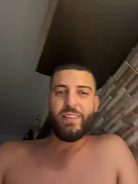 Snapshot of ElChapoGuzman95 chatting on July 19, 6:26 pm ElChapoGuzman95 online show from July 19, 6:26 pm