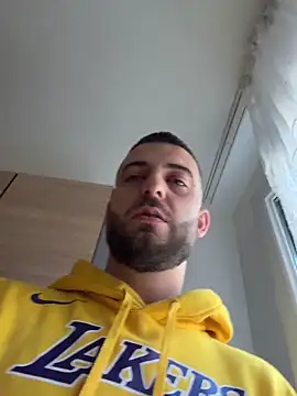 ElChapoGuzman95 online show from February 6, 6:20 am