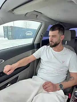 ElChapoGuzman95 online show from January 10, 7:58 am