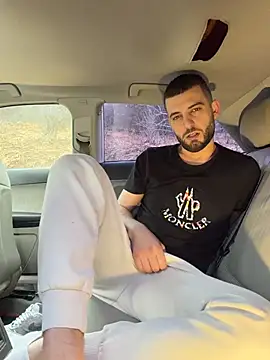 ElChapoGuzman95 online show from February 10, 8:46 am