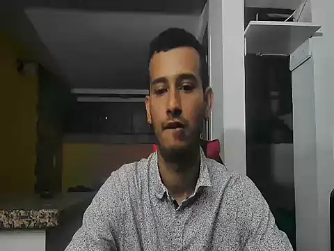 talktome4 online show from June 21, 10:48 pm