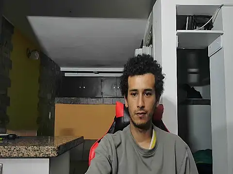 talktome4 online show from February 19, 9:56 pm