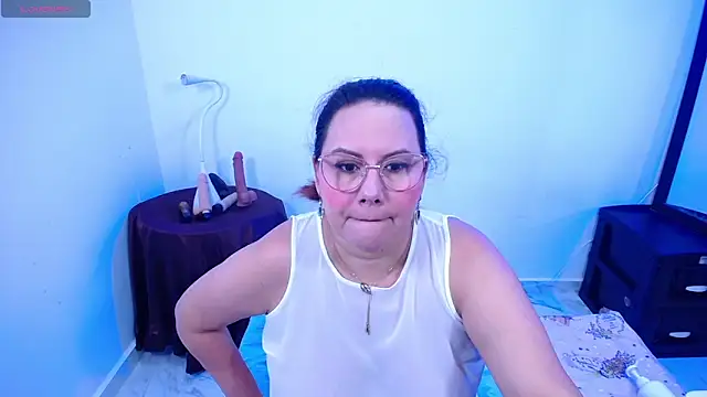 danielapalmer  online show from March 23, 7:47 pm