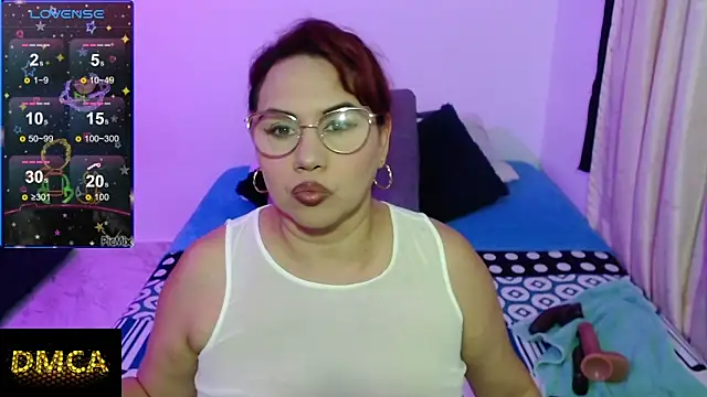 danielapalmer  online show from January 11, 8:38 pm