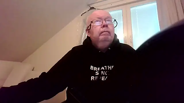 ScrawnyFire online show from January 17, 11:47 am