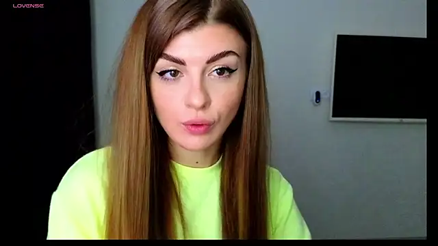  comefeelme  online show from March 12, 4:02 pm