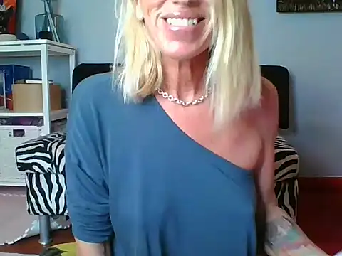 Weloveblue online show from September 22, 9:48 am