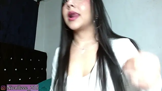 Snapshot of Ni_colle chatting on February 16, 5:00 pm Ni colle online show from February 16, 5:00 pm