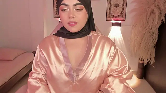 shayla 18 online show from April 29, 8:59 pm