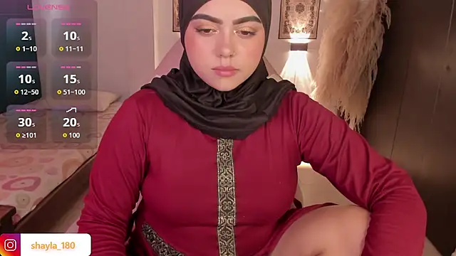 shayla 18 online show from February 5, 7:32 pm