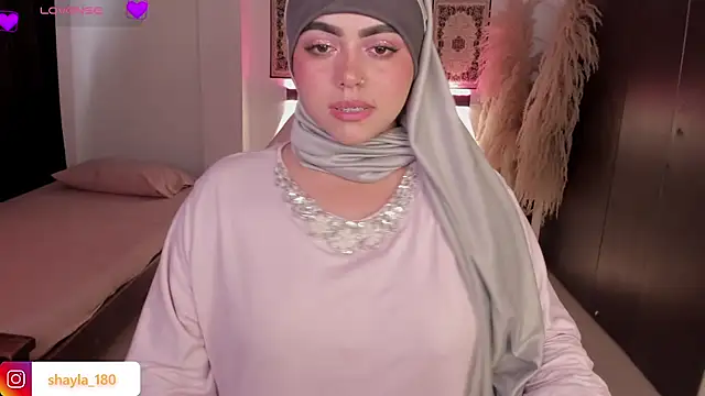 shayla 18 online show from February 10, 8:19 pm