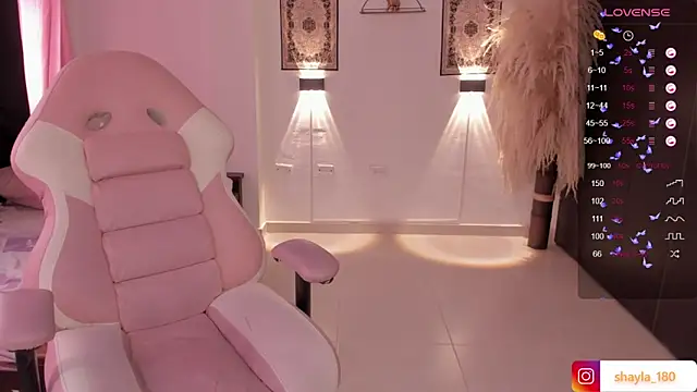shayla 18 online show from February 22, 9:26 pm