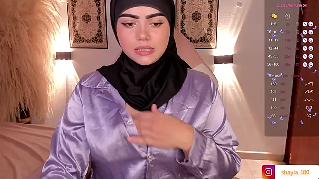 shayla 18 online show from February 6, 2:22 am