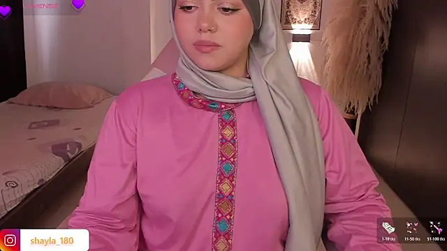 shayla 18 online show from March 19, 7:36 pm