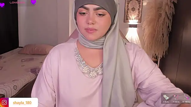 shayla 18 online show from March 20, 7:48 pm