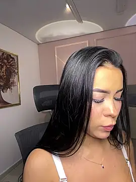 Miss blue69 online show from May 27, 1:37 am