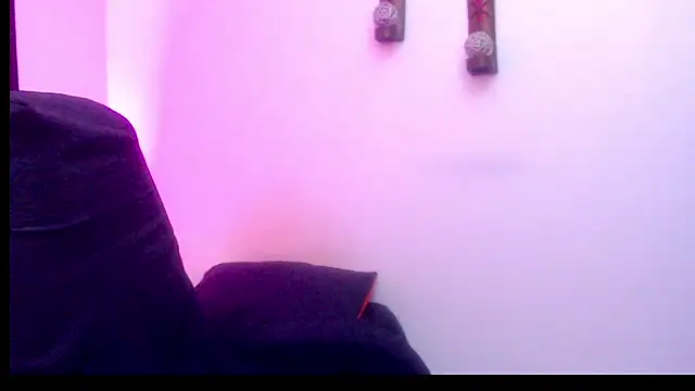 menfismuller2 online show from March 12, 9:52 pm