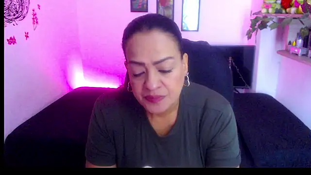 Snapshot of menfismuller2 chatting on November 20, 5:13 pm menfismuller2 online show from November 20, 5:13 pm