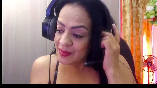 menfismuller2 online show from February 12, 4:29 pm