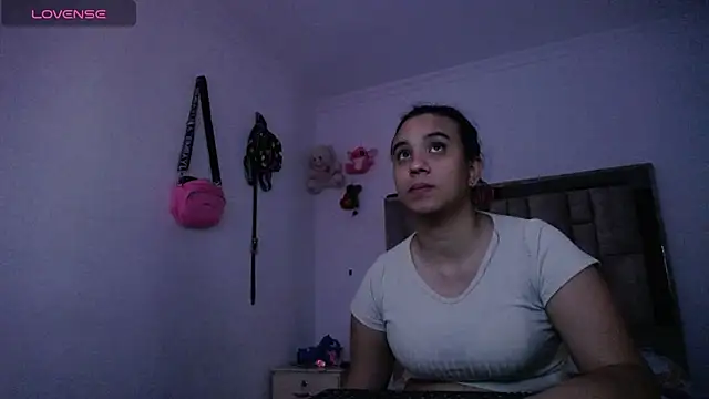 Snapshot of tiffany__pink chatting on November 22, 9:46 pm tiffany pink online show from November 22, 9:46 pm