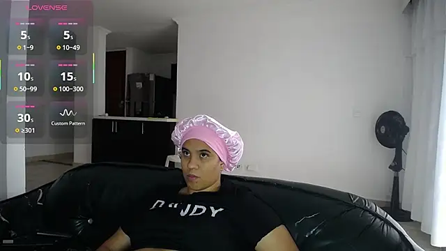 Snapshot of tiffany__pink chatting on January 31, 9:13 pm tiffany pink online show from January 31, 9:13 pm