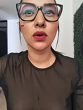 Snapshot of Fleurmeyer79 chatting on June 27, 3:18 pm Fleurmeyer79 online show from June 27, 3:18 pm