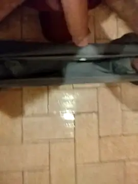 Snapshot of Neria chatting on December 3, 5:34 pm Neria online show from December 3, 5:34 pm