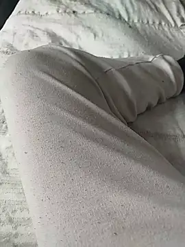 Snapshot of Neria chatting on February 16, 3:43 pm Neria online show from February 16, 3:43 pm