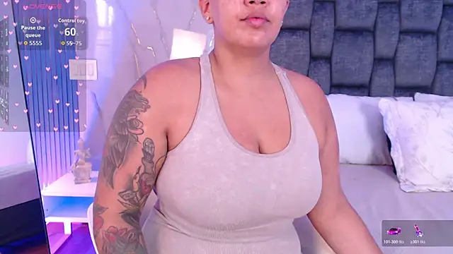 Snapshot of WildyTemping chatting on November 22, 5:45 pm WildyTemping online show from November 22, 5:45 pm