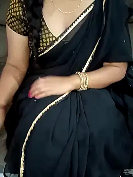 Snapshot of Mounika25 chatting on October 16, 5:32 pm Mounika25 online show from October 16, 5:32 pm