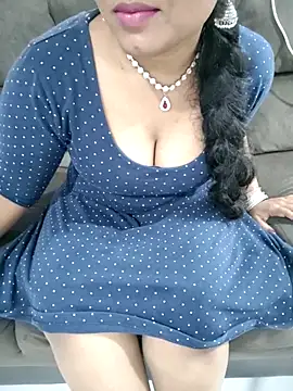 Mounika25 online show from January 31, 7:56 pm