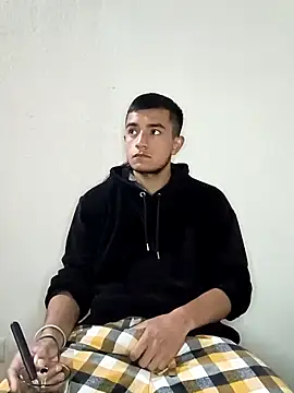 Thick Cock online show from October 23, 3:27 am