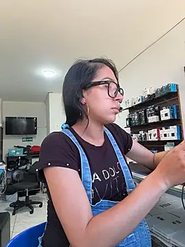  alabina  online show from April 14, 3:28 pm