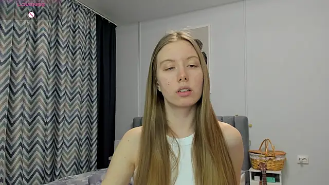 Snapshot of Peggy_Beauty chatting on March 7, 1:31 am Peggy Beauty online show from March 7, 1:31 am