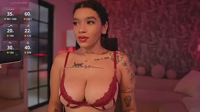 HannahW  online show from September 21, 12:10 pm