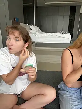 Nura n Sarah online show from November 8, 12:14 am