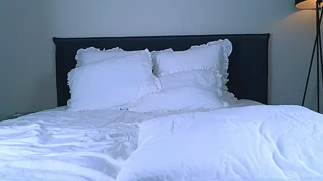 Snapshot of NicoleMarani chatting on September 17, 3:52 am NicoleMarani online show from September 17, 3:52 am