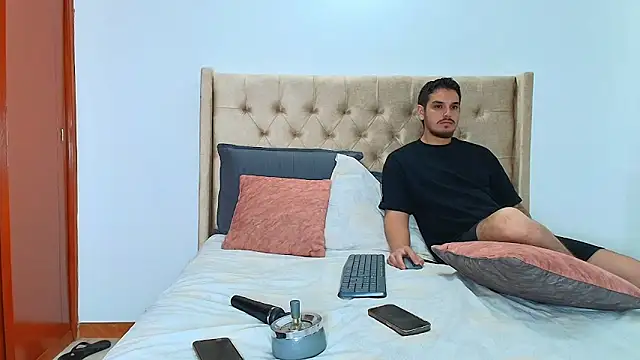 Snapshot of Rose_dom chatting on January 19, 11:10 pm Rose dom online show from January 19, 11:10 pm