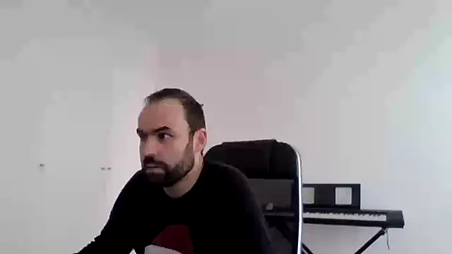 Snapshot of joaodias_97 chatting on March 16, 10:30 am joaodias 97 online show from March 16, 10:30 am