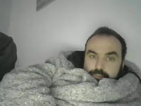 joaodias 97 online show from December 2, 9:45 pm