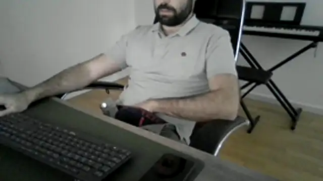 Snapshot of joaodias_97 chatting on March 24, 5:57 pm joaodias 97 online show from March 24, 5:57 pm