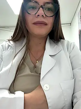 alicee16 online show from September 9, 3:43 pm